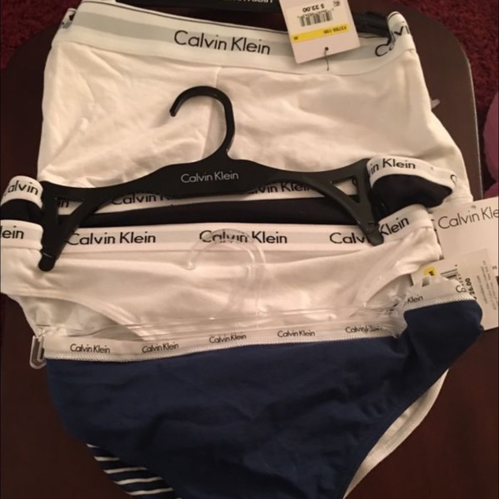 Calvin Klein  5 panties bundle 🤩